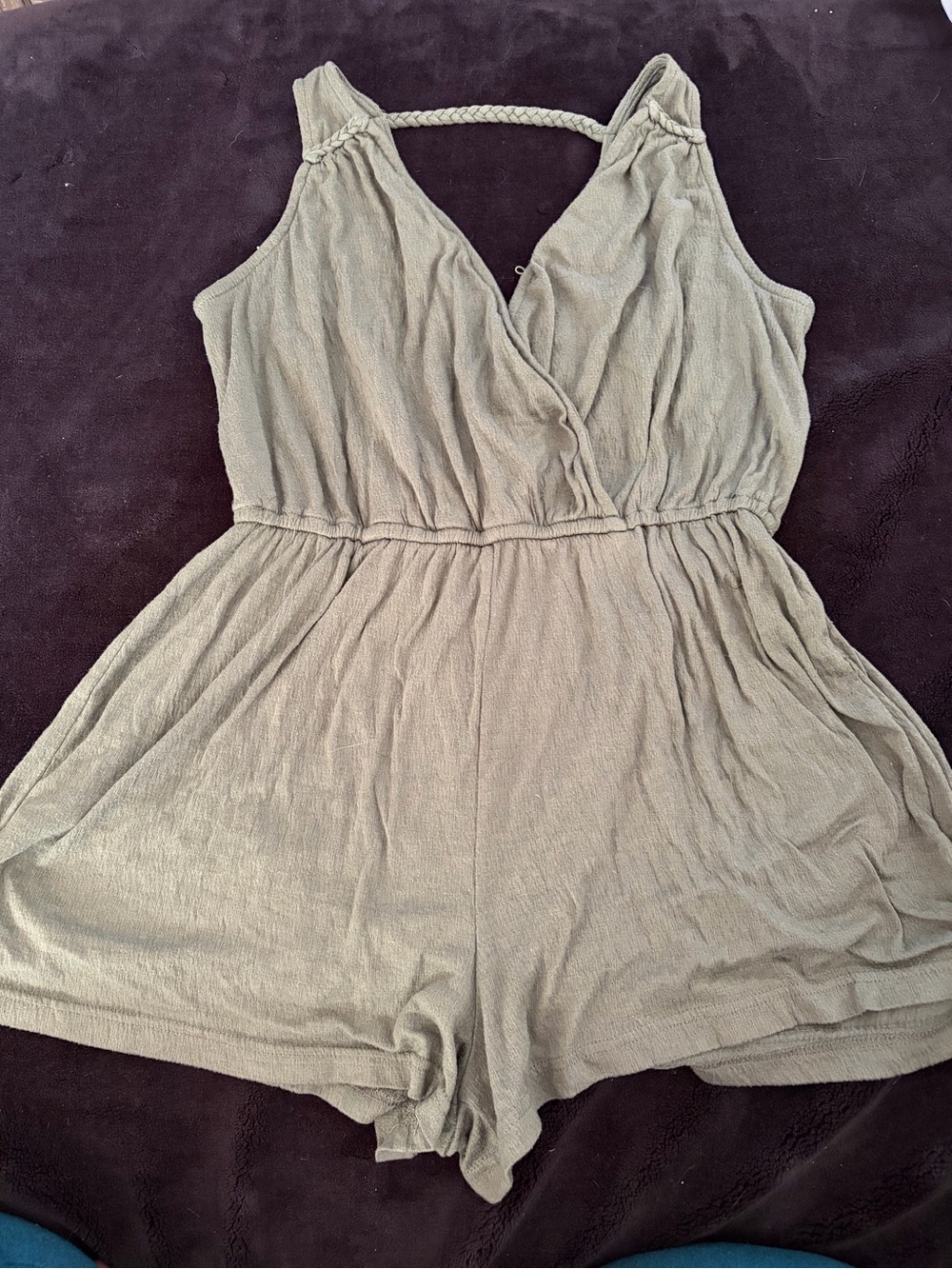 Women’s Olive Green Sleeveless Romper